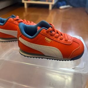 Puma Roma Orange Toddler sneakers size 6c